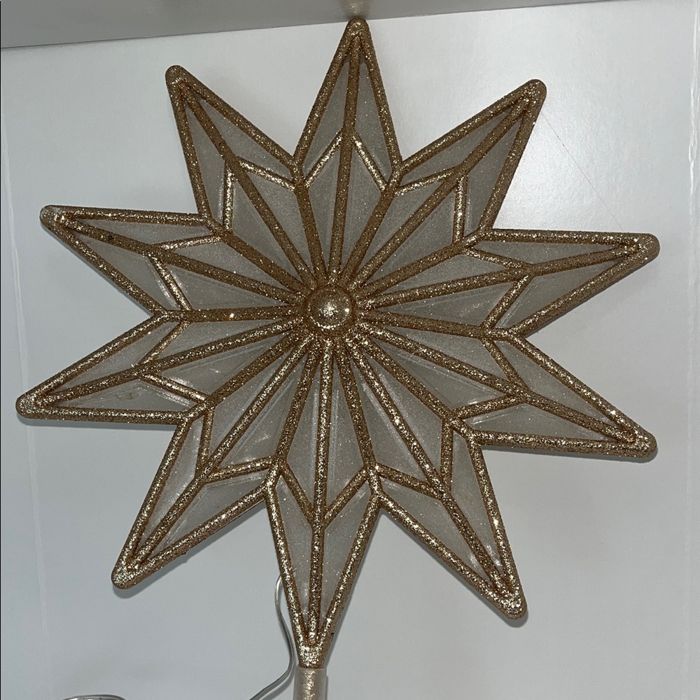 Light Up Star Tree Topper - Picture 6 of 6